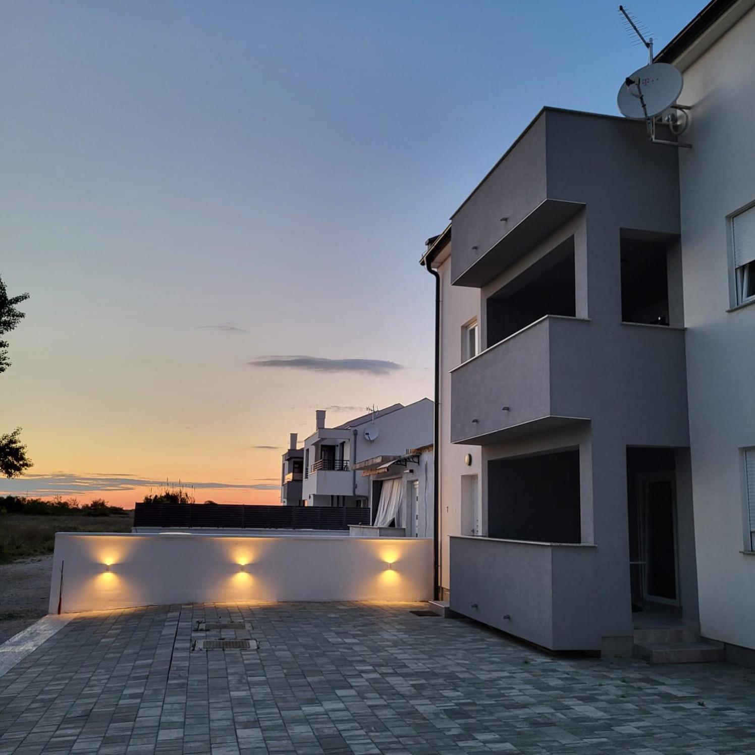 Apartmani Franka Privlaka  Exterior photo